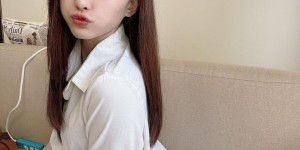 【EV女孩】正妹「全糖熊熊」黑色內衣微微露出，性感酥胸畫面好辣呀！