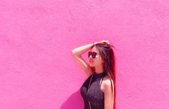 【EV女孩】台北妹子出國去！「爆乳比基尼」度假超火辣！平常自拍也沒在客氣！