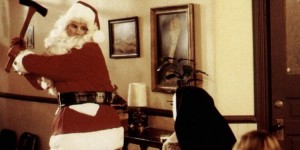 【EV扑克】現代聖誕老公公的紅袍，是被鮮血染紅的 :「山寨經典《鬼靈精》」與「剝削聖誕老公公」的 B 級恐怖新電影《殘忍傢伙》為何受注目？